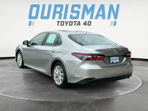 Used 2023 Toyota Camry LE image 5