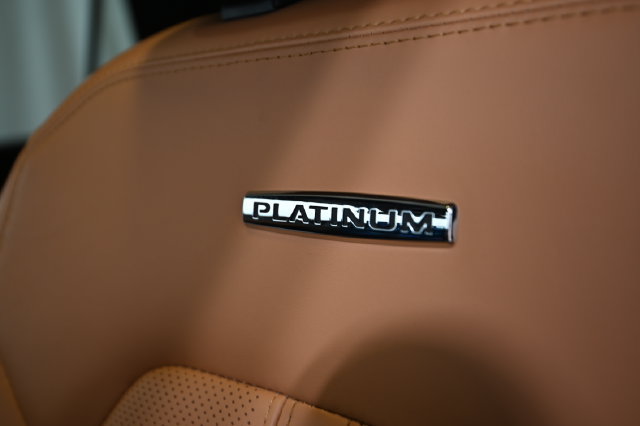 Used 2024 Ford Expedition Max Platinum AWD/4WD image 29