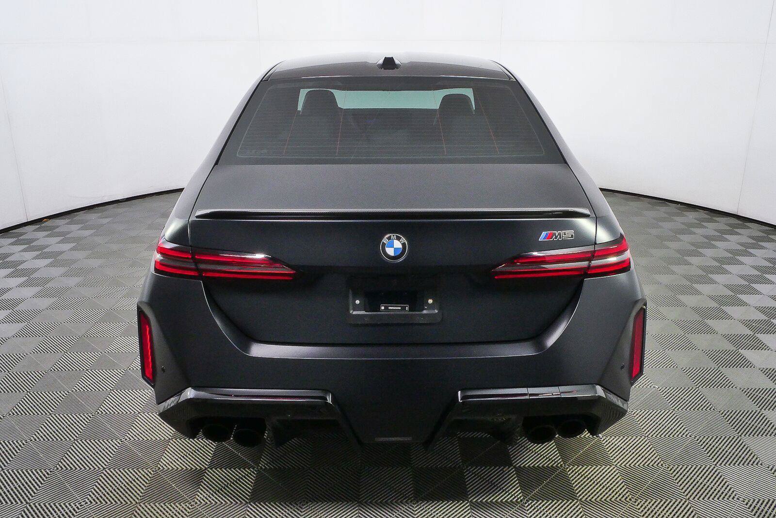 Used 2026 BMW M5 w/ Carbon Package AWD/4WD image 25