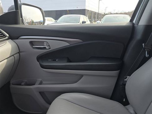 Used 2016 Honda Pilot EX-L image 25