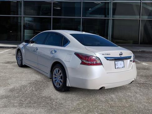 Used 2015 Nissan Altima 2.5 S w/ Power Driver Seat Package image 4