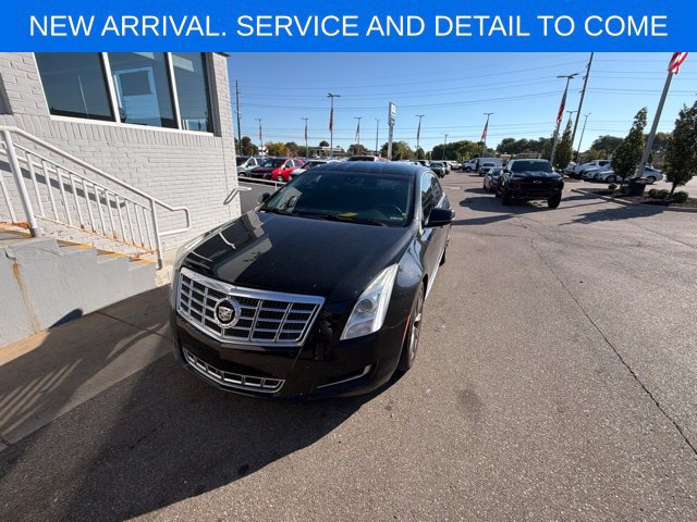 Used 2015 Cadillac XTS FWD image 1
