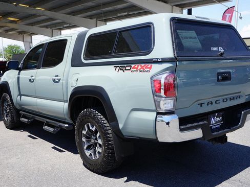 Used 2023 Toyota Tacoma TRD Off-Road AWD/4WD image 5
