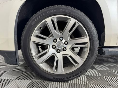 Used 2015 Cadillac Escalade Premium AWD/4WD image 51