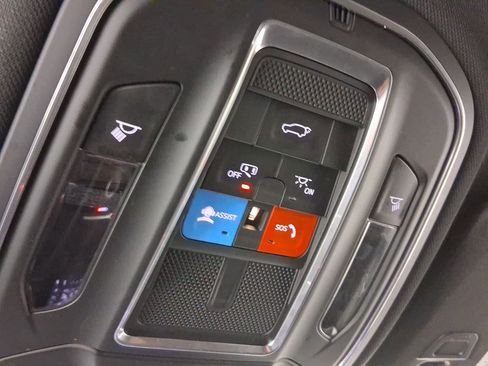 Used 2024 Jeep Grand Cherokee L Altitude image 16