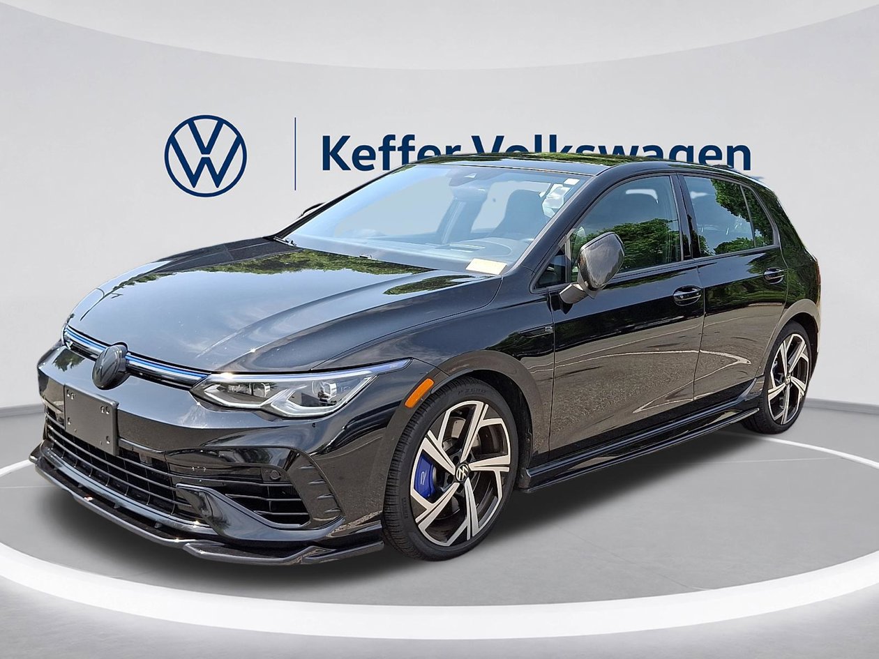 Used 2024 Volkswagen Golf R AWD/4WD image 2
