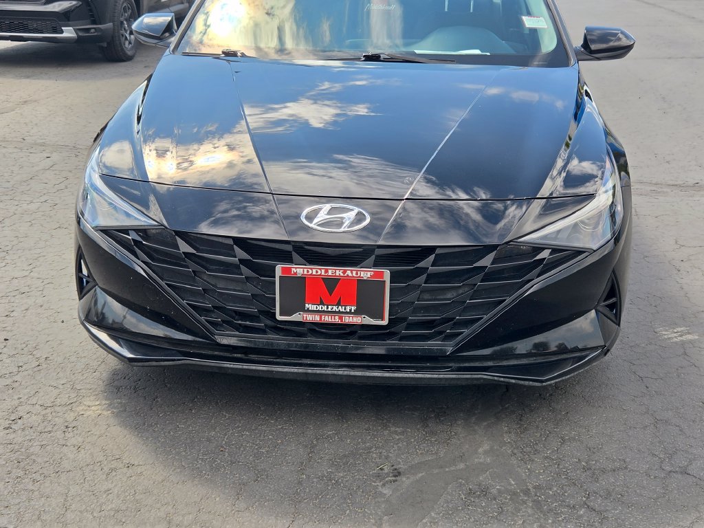 Used 2023 Hyundai Elantra SE FWD image 8