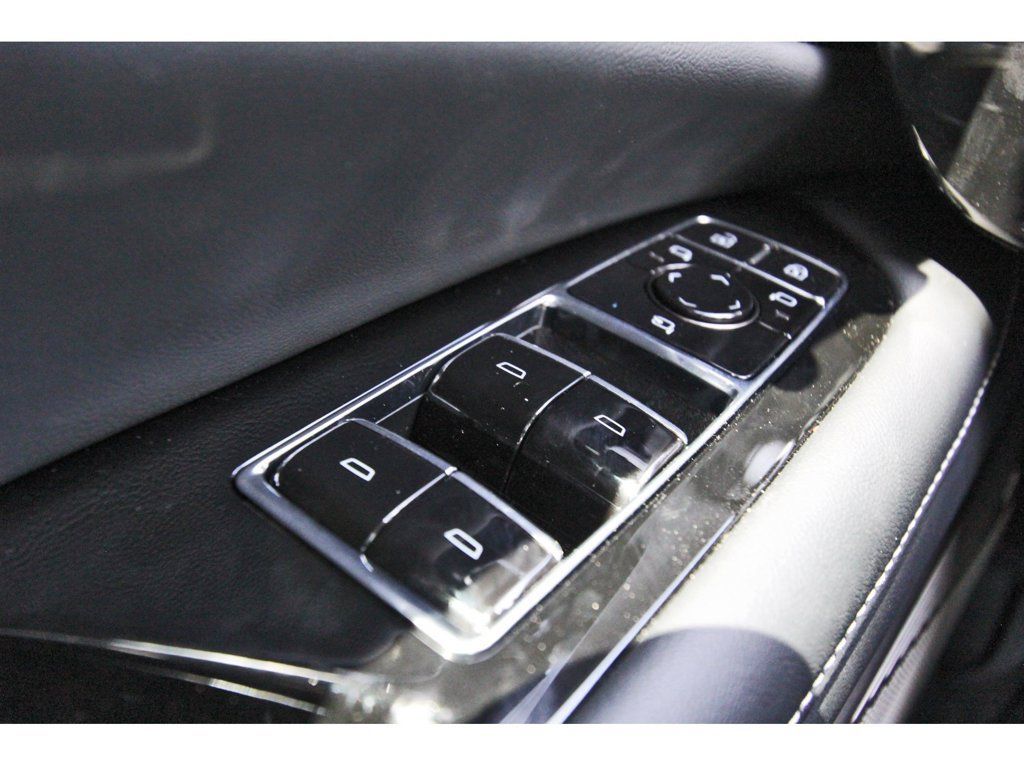 New 2027 Cadillac Optiq Luxury AWD/4WD image 15