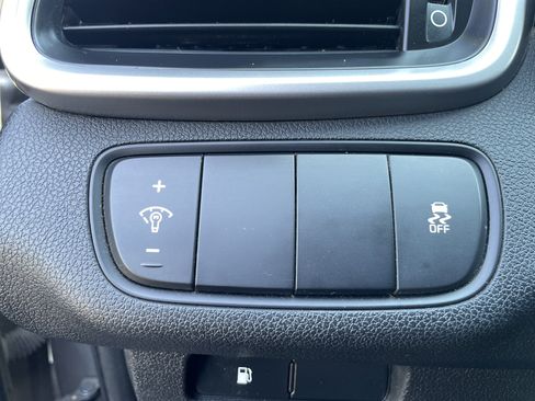 Used 2017 Kia Sorento AWD image 30