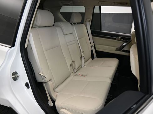 Used 2023 Lexus GX 460 Premium image 49