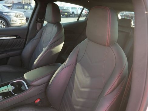 Used 2023 Maserati Grecale Modena image 10