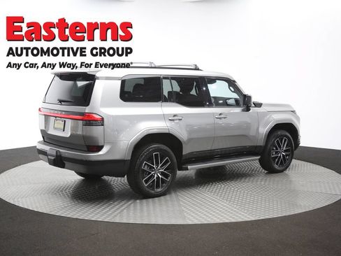 Used 2024 Lexus GX 550 w/ Cold Area Package AWD/4WD image 47