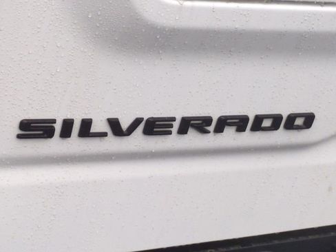 Used 2024 Chevrolet Silverado 1500 LT Trail Boss w/ LT Trail Boss Premium Package image 43