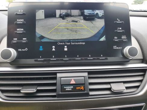 Used 2019 Honda Accord LX image 3