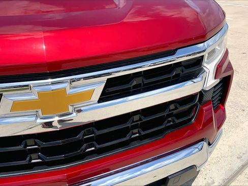 Used 2023 Chevrolet Silverado 1500 LT RWD image 29