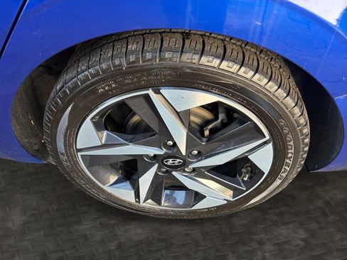 Used 2023 Hyundai Elantra Limited FWD image 43