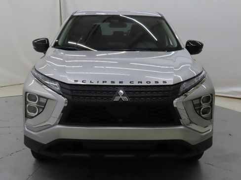 New 2025 Mitsubishi Eclipse Cross LE image 8