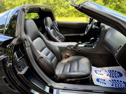 Used 2010 Chevrolet Corvette Grand Sport w/ Roof Package RWD image 55