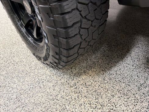 Used 2019 Toyota Tundra SR5 w/ SR5 Upgrade Package image 76