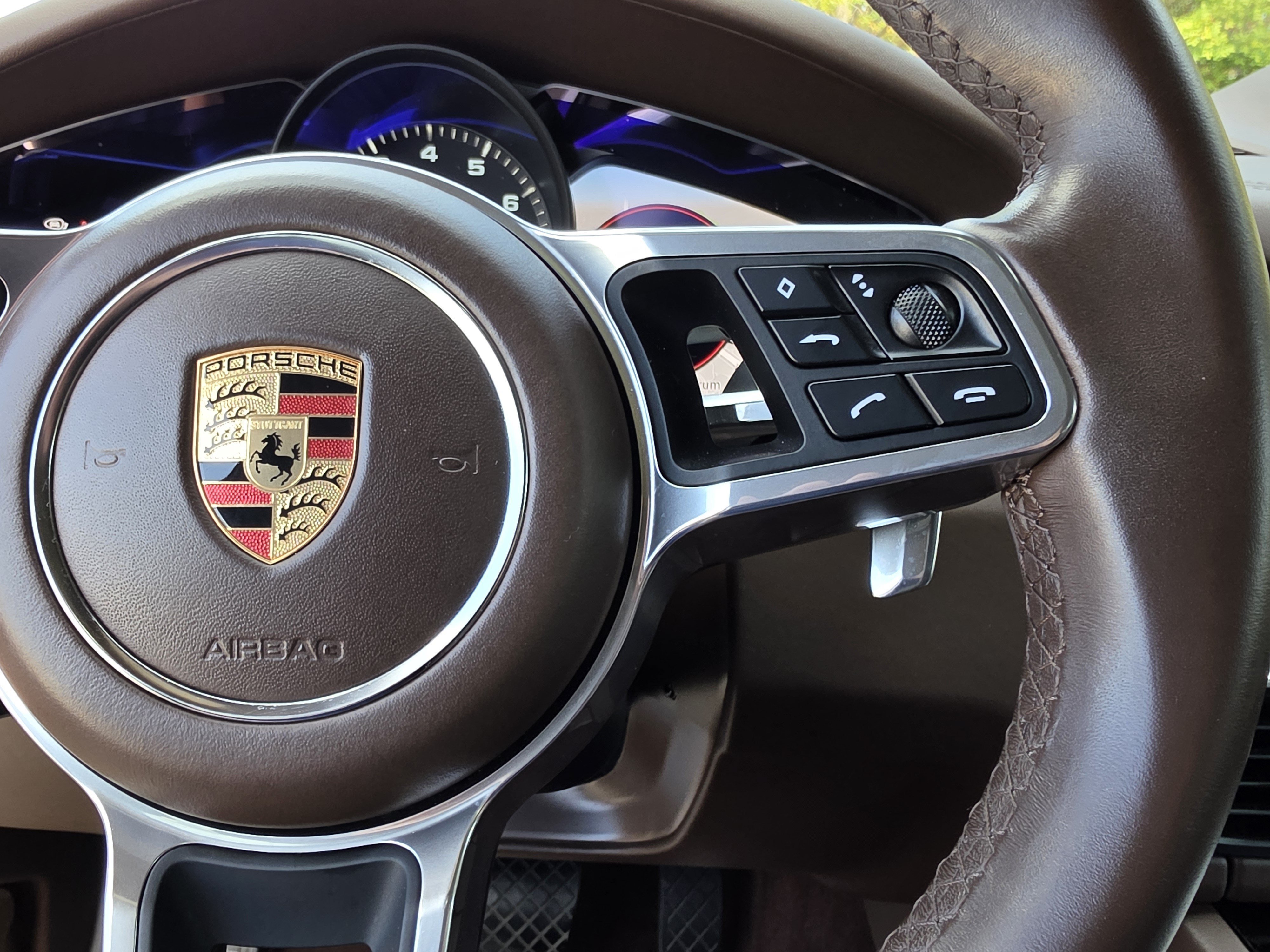 Used 2023 Porsche Cayenne AWD/4WD image 28