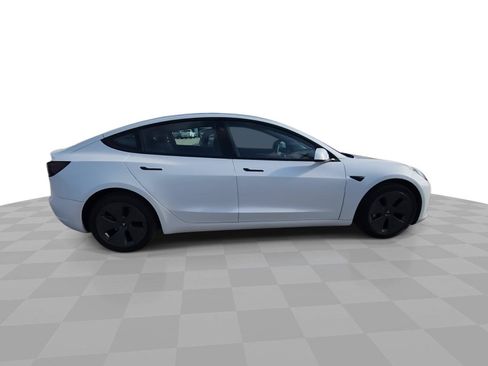Used 2023 Tesla Model 3 Standard Range RWD image 9