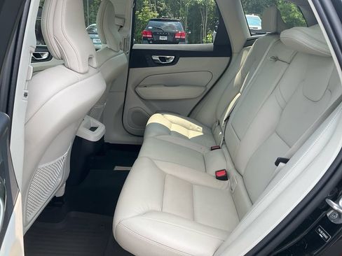Used 2024 Volvo XC60 B5 Plus w/ Climate Package AWD/4WD image 14