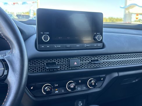 Certified 2025 Honda HR-V Sport image 29