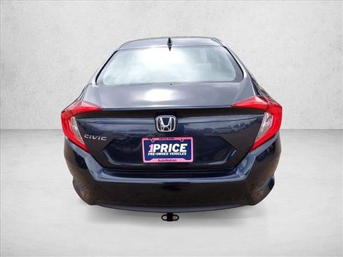 Used 2017 Honda Civic EX image 3