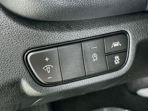 Used 2023 Kia Seltos S FWD image 10
