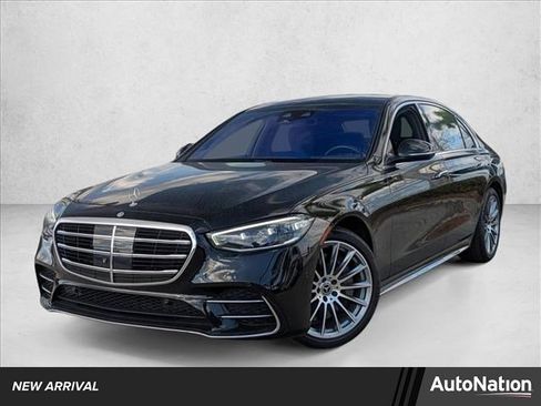 Used 2022 Mercedes-Benz S 500 4MATIC image 1