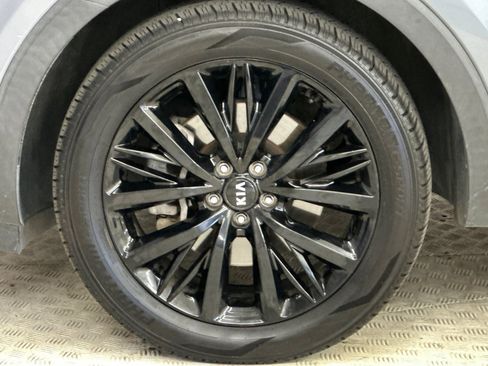 Used 2020 Kia Telluride SX image 11