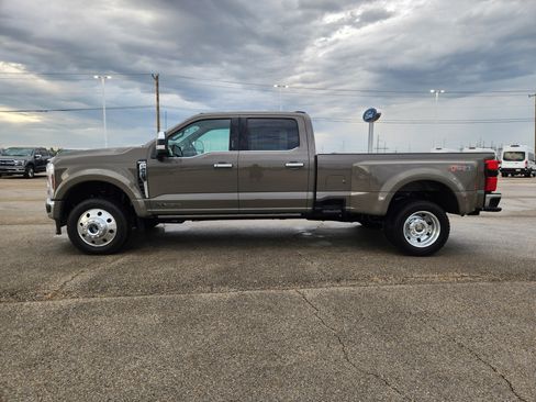 New 2026 Ford F450 King Ranch w/ Chrome Package AWD/4WD image 3