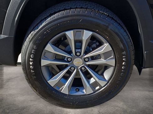 Used 2025 Chevrolet Equinox LT w/ Convenience Package II FWD image 7
