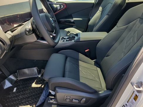 New 2026 BMW X3 xDrive30i w/ Premium Package AWD/4WD image 23