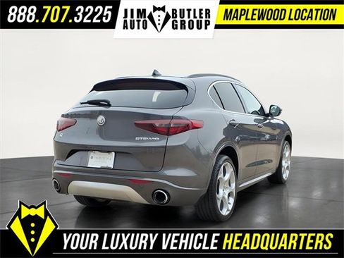 Used 2023 Alfa Romeo Stelvio Ti Lusso w/ Quick Order Package 22X Lusso image 4