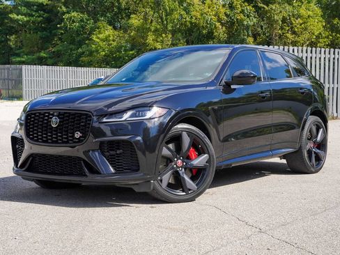 Used 2022 Jaguar F-PACE SVR AWD/4WD image 2
