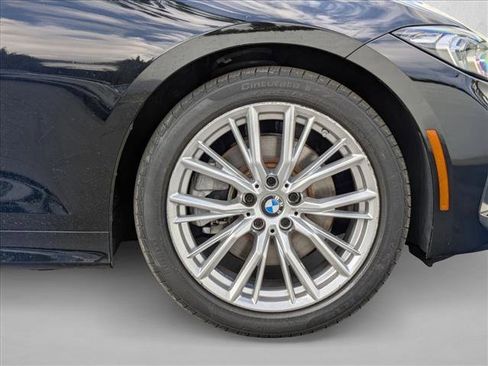 Used 2023 BMW 330i Sedan w/ Convenience Package image 24