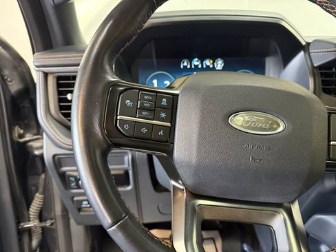 Certified 2023 Ford Expedition Platinum image 30