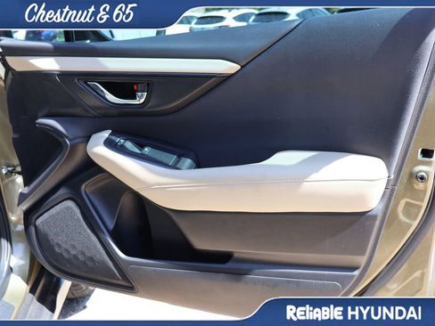 Used 2021 Subaru Outback Premium image 9