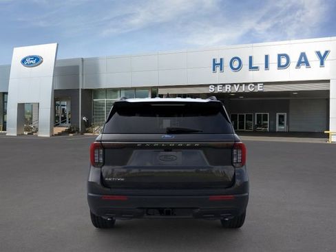 New 2026 Ford Explorer Active RWD image 5
