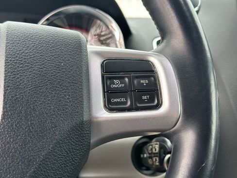 Used 2018 Dodge Grand Caravan GT image 31