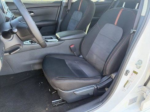 Certified 2025 Nissan Sentra SR image 24