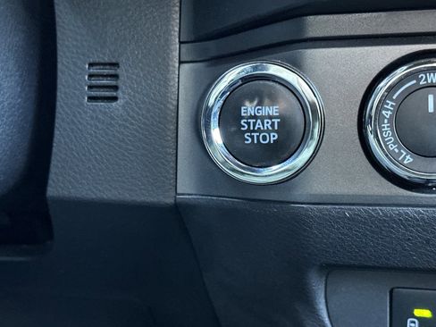 Certified 2022 Toyota Tacoma TRD Off-Road w/ Technology Package image 21