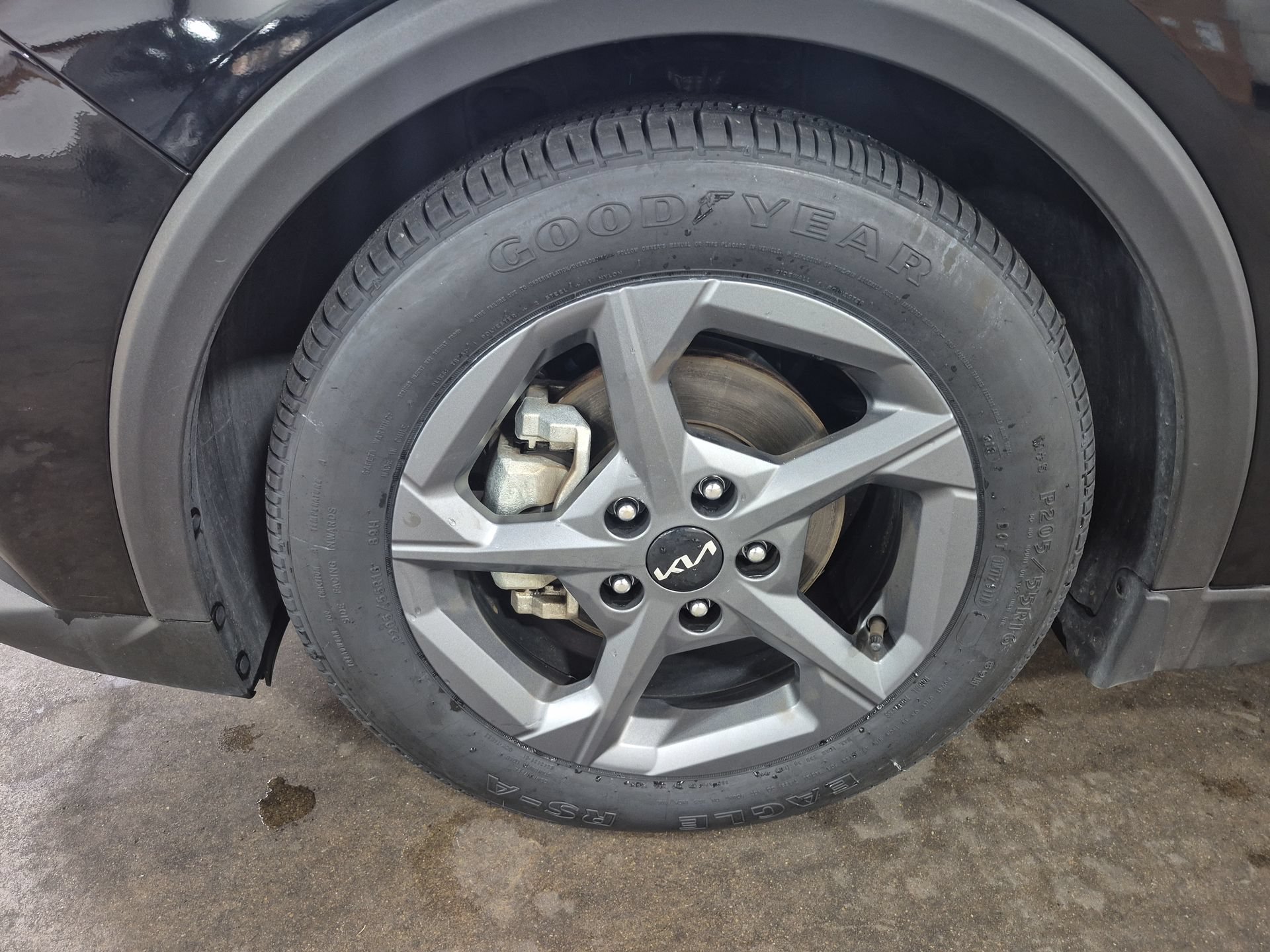 Used 2025 Kia K4 FWD image 32