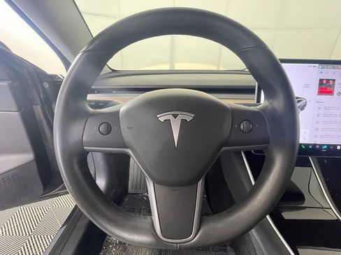 Used 2018 Tesla Model 3 Long Range image 20
