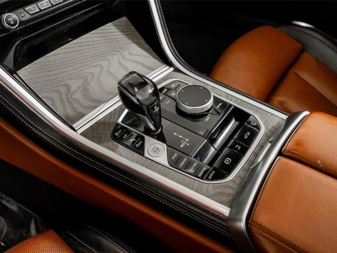 Used 2020 BMW 840i xDrive Convertible w/ M Sport Package image 32