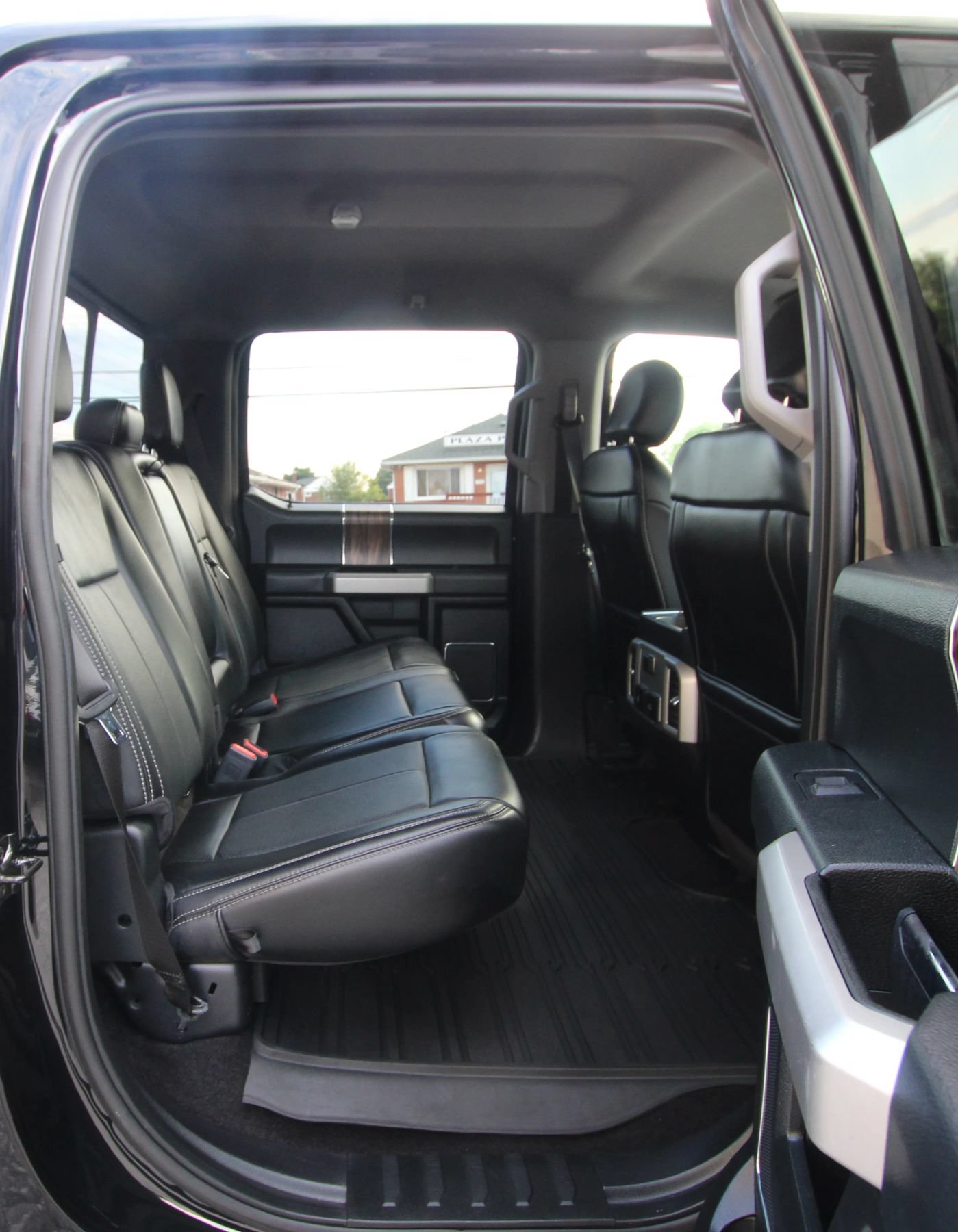 Used 2019 Ford F150 Lariat AWD/4WD image 12