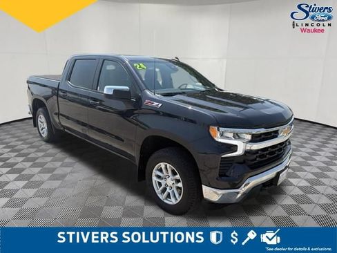 Used 2024 Chevrolet Silverado 1500 LT w/ Z71 Off-Road Package AWD/4WD image 3