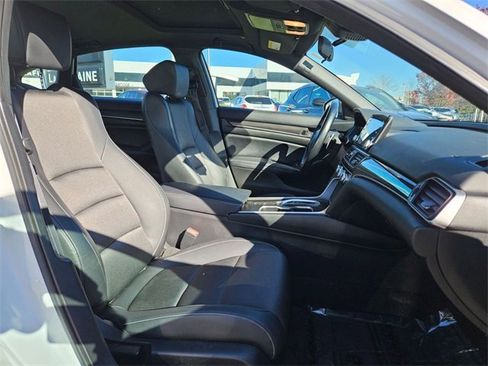 Used 2022 Honda Accord Sport image 27