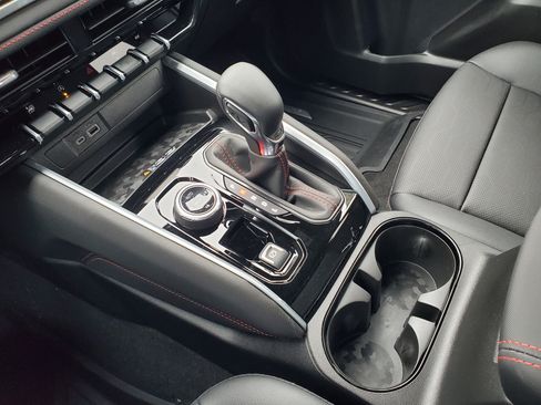 New 2026 Chevrolet Colorado Z71 w/ Technology Package AWD/4WD image 26